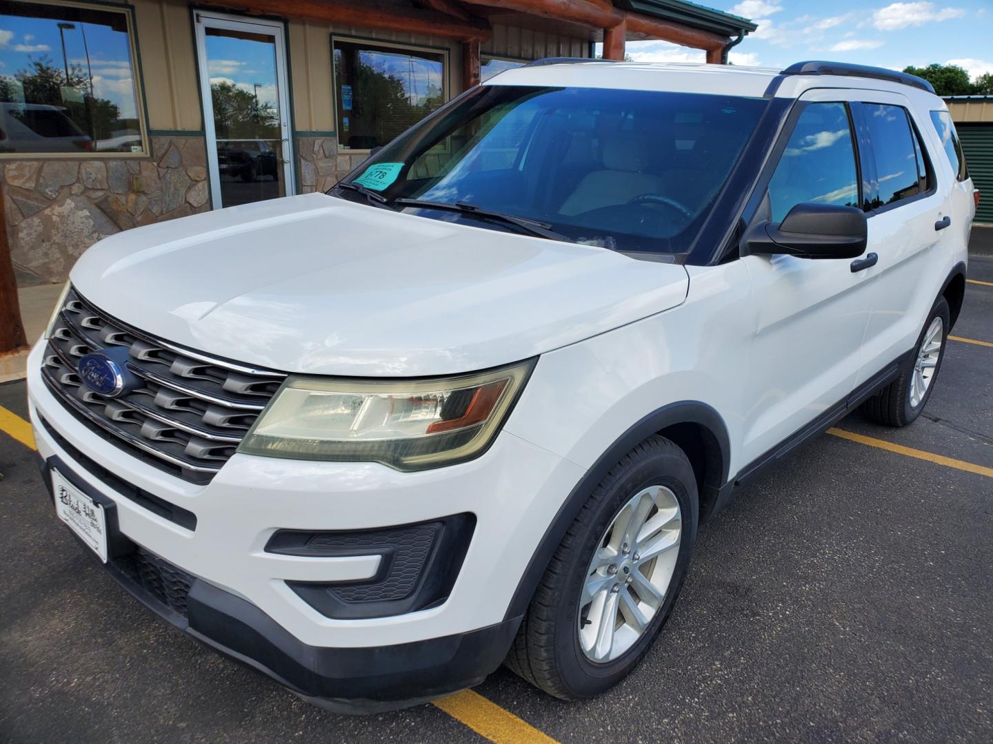 2017 Silver /Tan Ford Explorer (1FM5K8B87HG) with an 3.5L V-6 TI-VCT engine, 6-Speed Selectshift transmission, located at 1600 E Hwy 44, Rapid City, SD, 57703, (605) 716-7878, 44.070232, -103.171410 - Photo#33